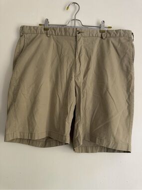 Peter Millar Crown Soft Touch Twill Shorts Khaki Tan Men's Size 40 MC0B13
